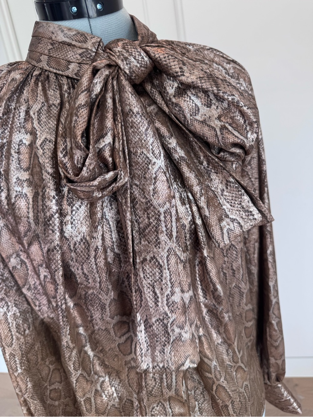Satin Snake-Print Bow Blouse - Rodeo - Picture 2 of 6